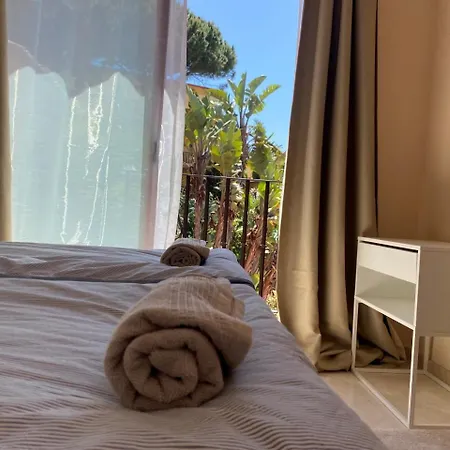 Elviria Paradiso 公寓